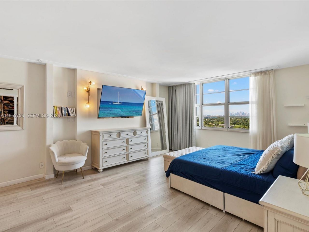 5660 Collins Ave , Unit 18A, Miami Beach, FL 33140 Photo