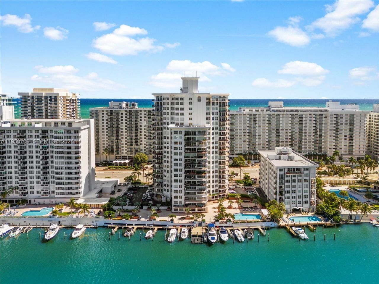 5660 Collins Ave , Unit 18A, Miami Beach, FL 33140 Photo