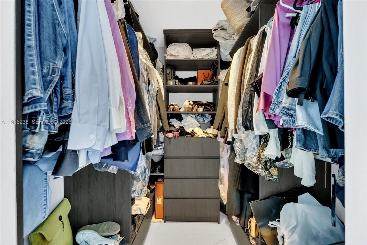 480 NE 30th St, Unit 904, Miami, FL 33137 Photo