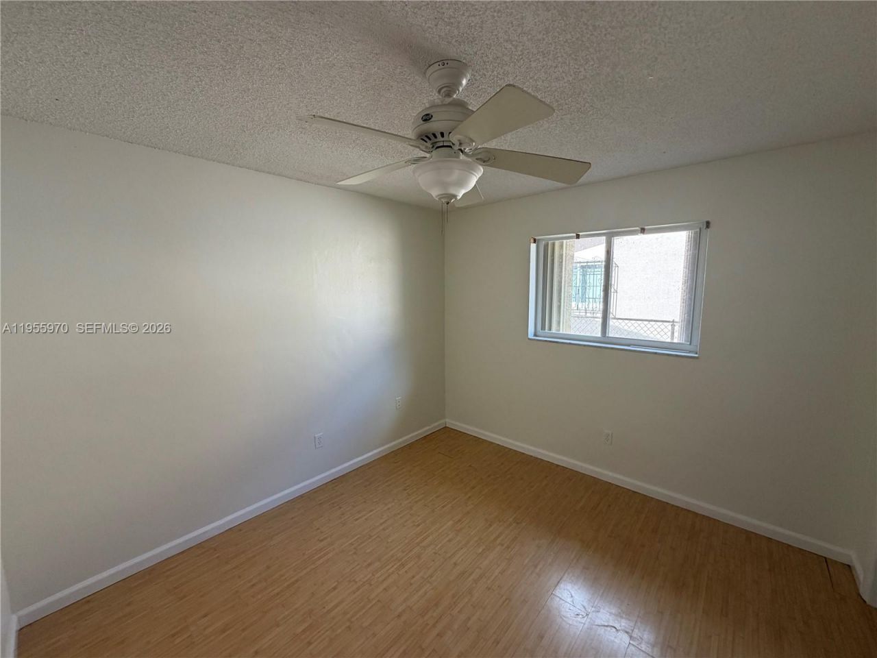 6895 Loch Ness Dr, Unit n/a, Miami Lakes, FL 33014 Photo