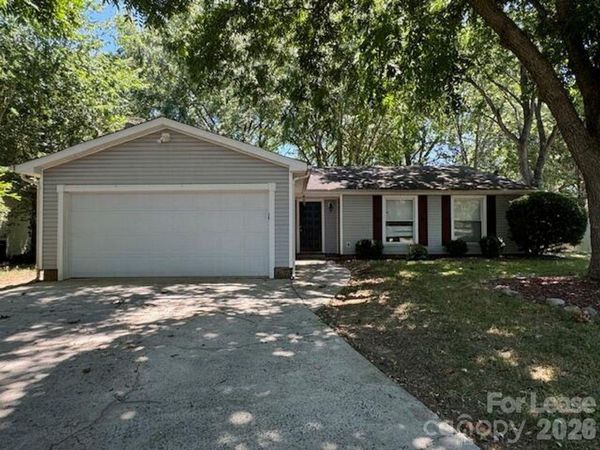 11515 Five Cedars Road, Charlotte, NC 28226