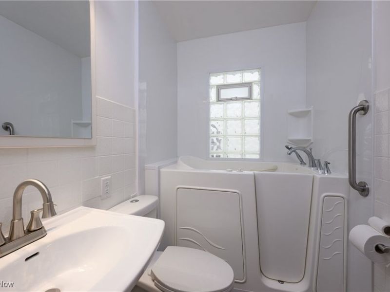 2616 Terrace Avenue, Akron, OH 44312 Photo 21