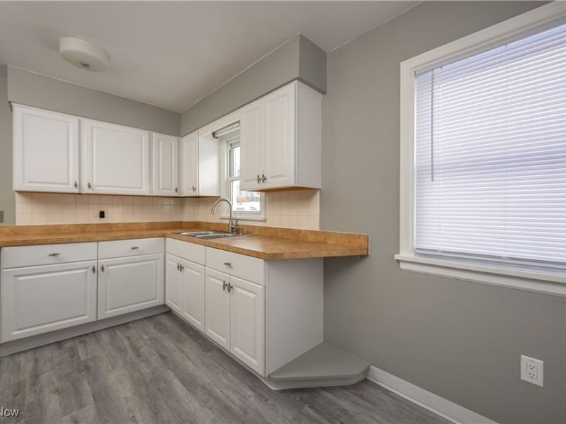 2616 Terrace Avenue, Akron, OH 44312 Photo 8