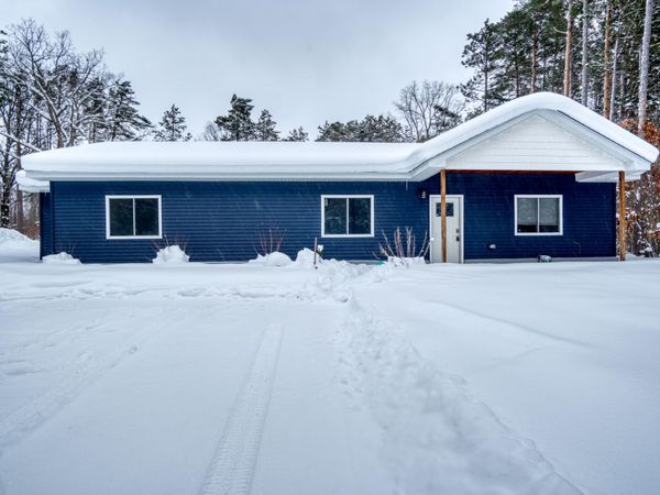 1518 E Wilke Road, Rothbury, MI 49452