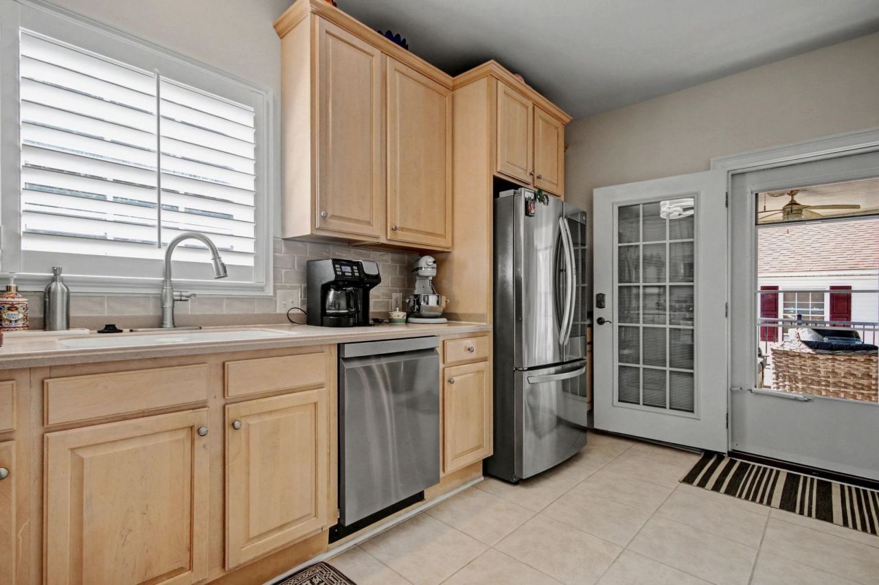 2310 Ye Olde Kings Hwy. Photo 12