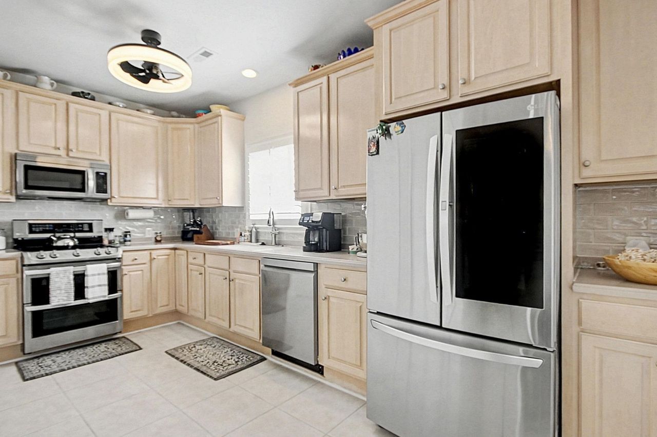 2310 Ye Olde Kings Hwy. Photo 13