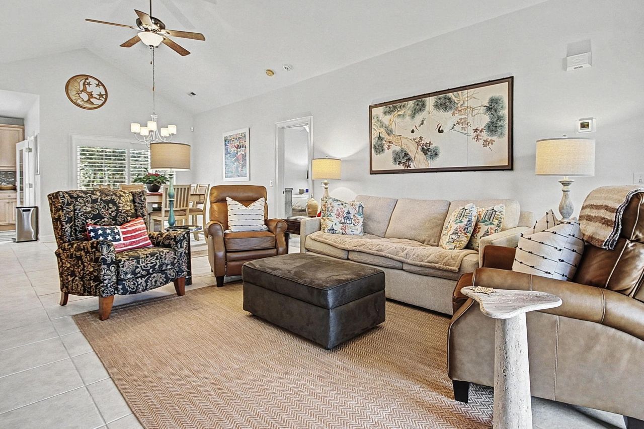 2310 Ye Olde Kings Hwy. Photo 6