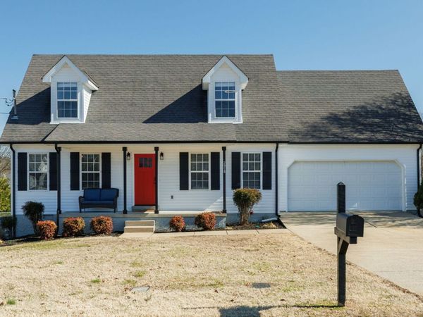 2918 Kedzie Dr, Murfreesboro, TN 37130