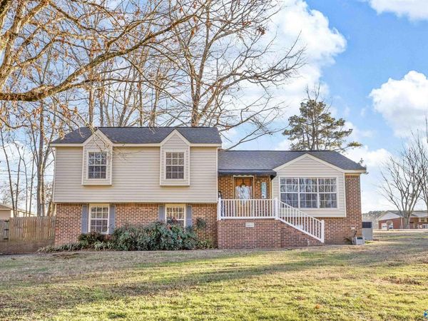 325 Greenwood Avenue, Boaz, AL 35957