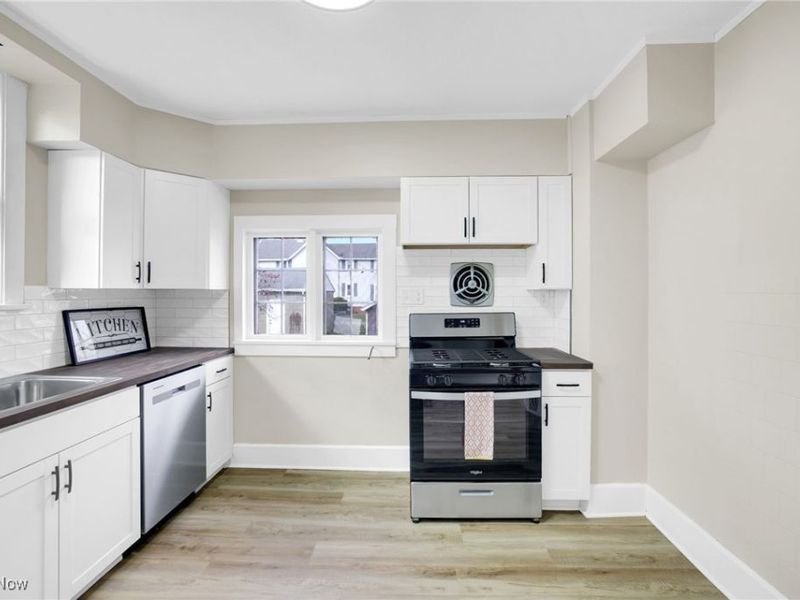 1607 18th Street NE, Canton, OH 44705 Photo 5