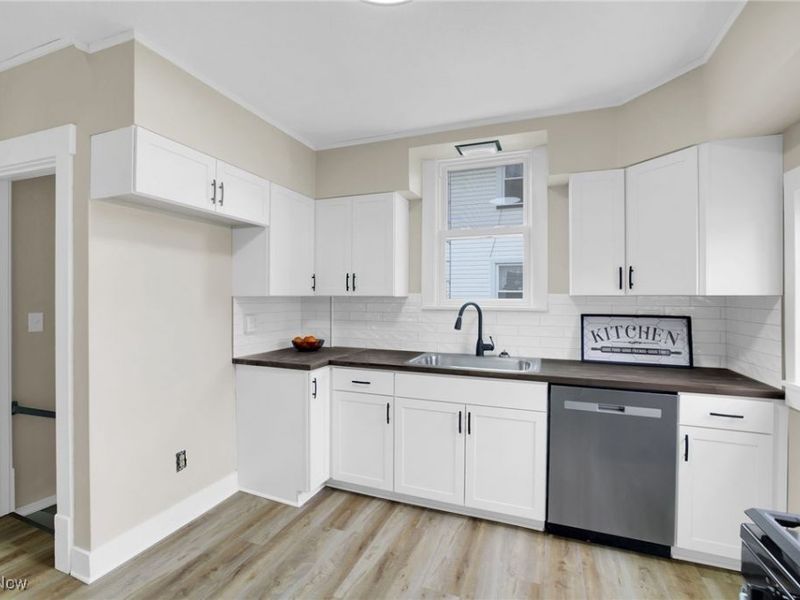 1607 18th Street NE, Canton, OH 44705 Photo 8