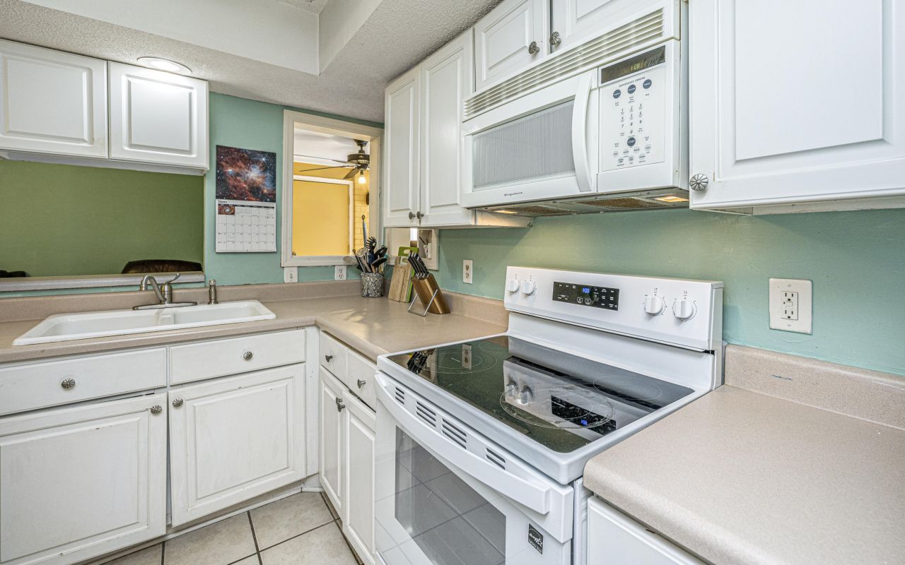 1867 Montclair Drive Photo 13