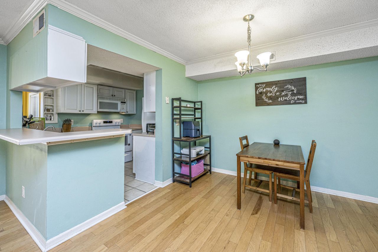 1867 Montclair Drive Photo 15