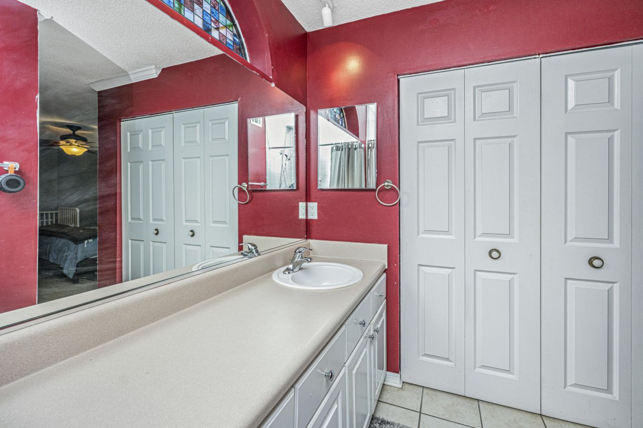 1867 Montclair Drive Photo 7