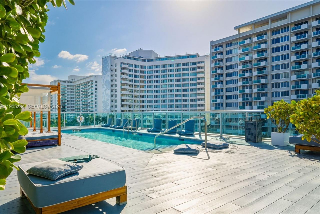 1215 West Ave , Unit 408, Miami Beach, FL 33139 Photo