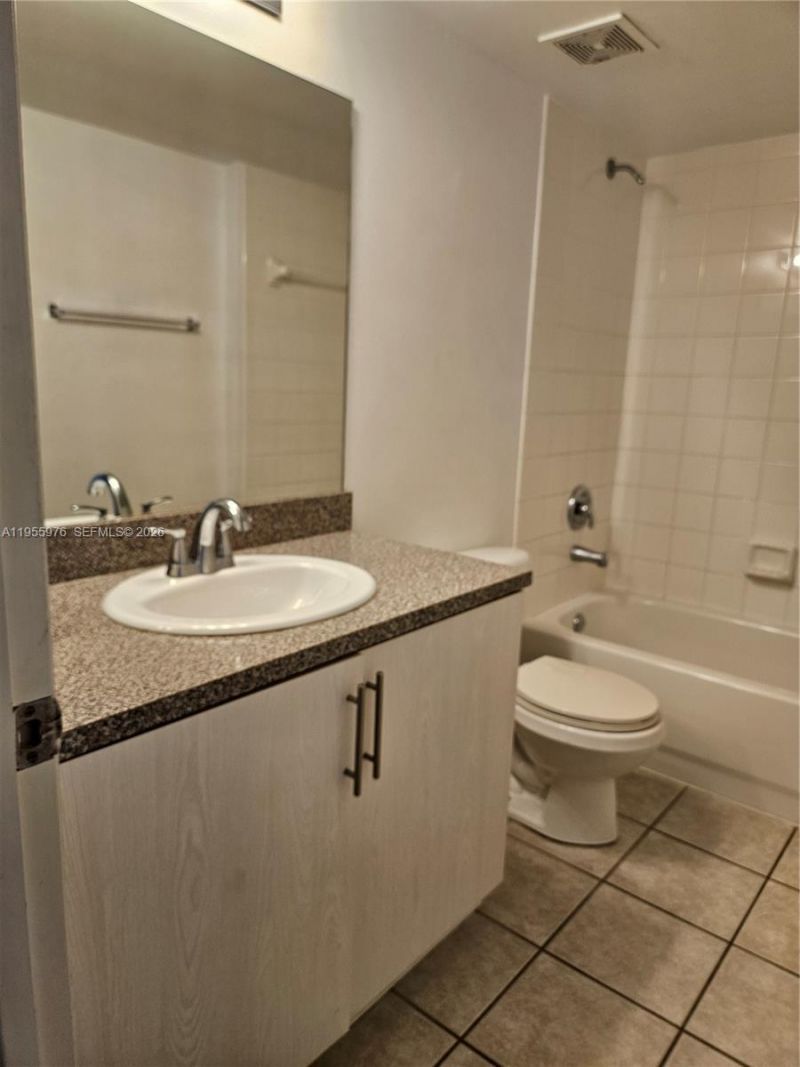 5011 Wiles Rd, Unit 306, Coconut Creek, FL 33073 Photo