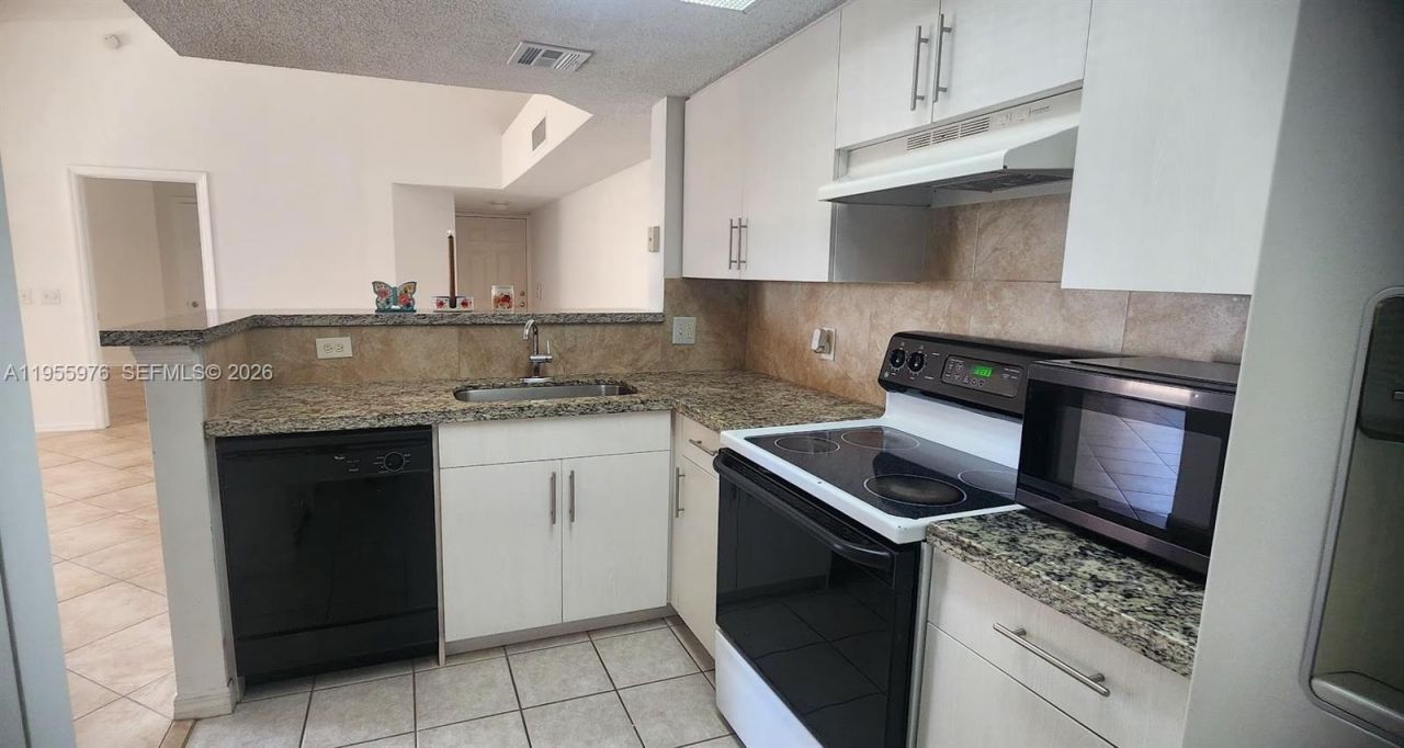 5011 Wiles Rd, Unit 306, Coconut Creek, FL 33073 Photo