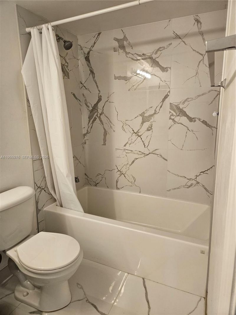 5011 Wiles Rd, Unit 306, Coconut Creek, FL 33073 Photo