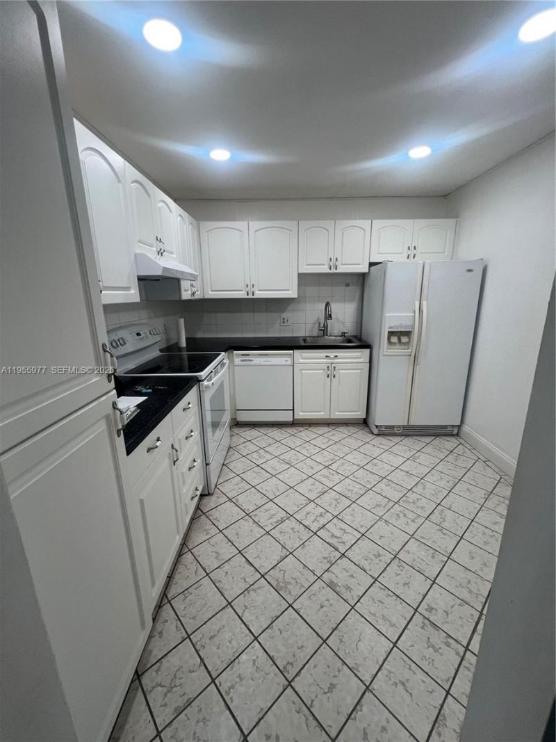 Please Call For Address, Unit 405W, Aventura, FL 33160 Photo