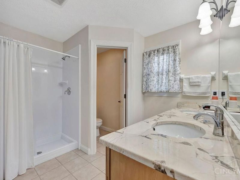 4272 N Shore Drive, West Chester, OH 45069 Photo 13