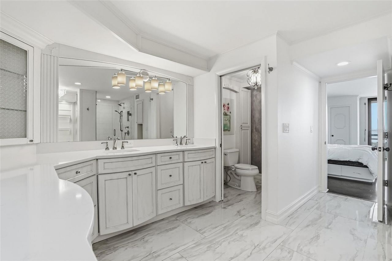 5700 Mariner Street, Unit 702, Tampa, FL 33609 Photo