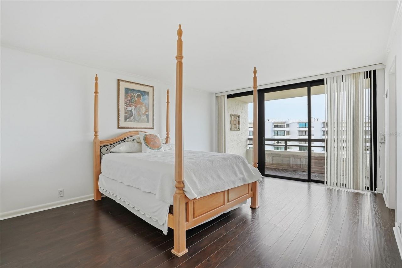 5700 Mariner Street, Unit 702, Tampa, FL 33609 Photo