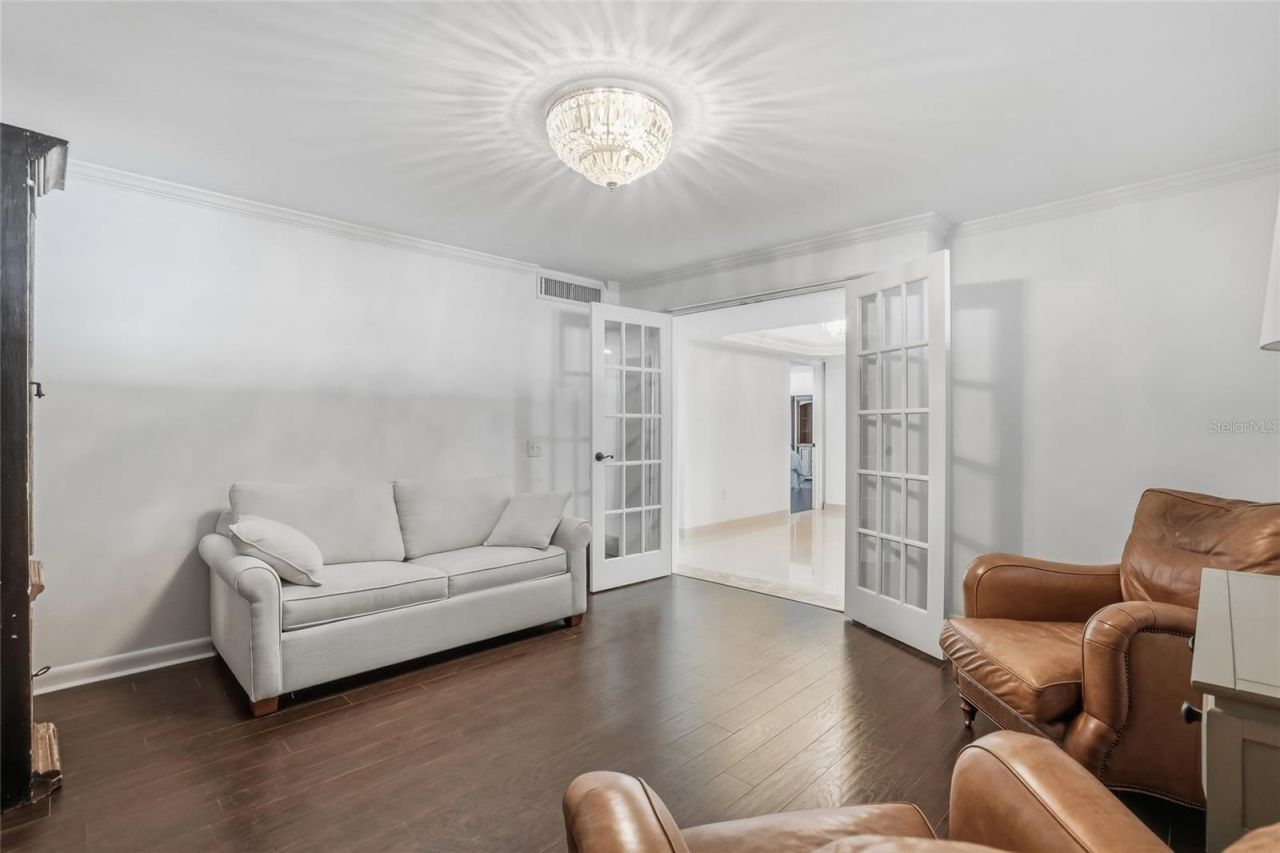 5700 Mariner Street, Unit 702, Tampa, FL 33609 Photo