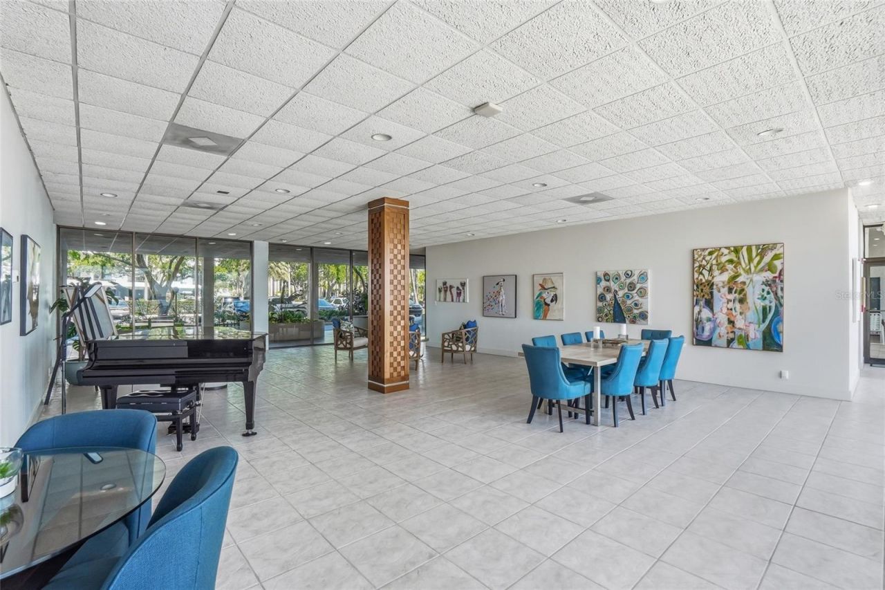 5700 Mariner Street, Unit 702, Tampa, FL 33609 Photo