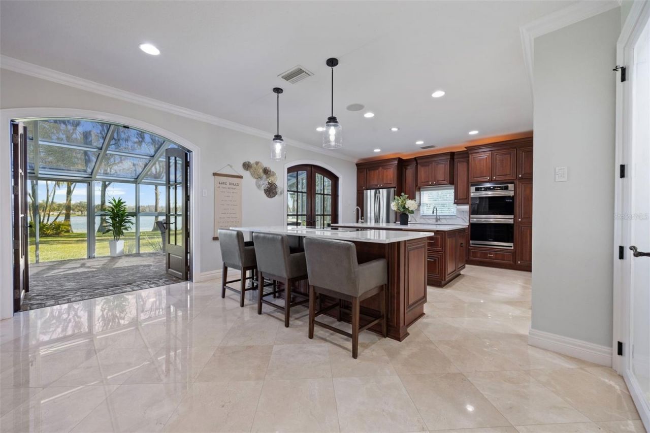 1006 Lake Cooper Drive, Lutz, FL 33548 Photo