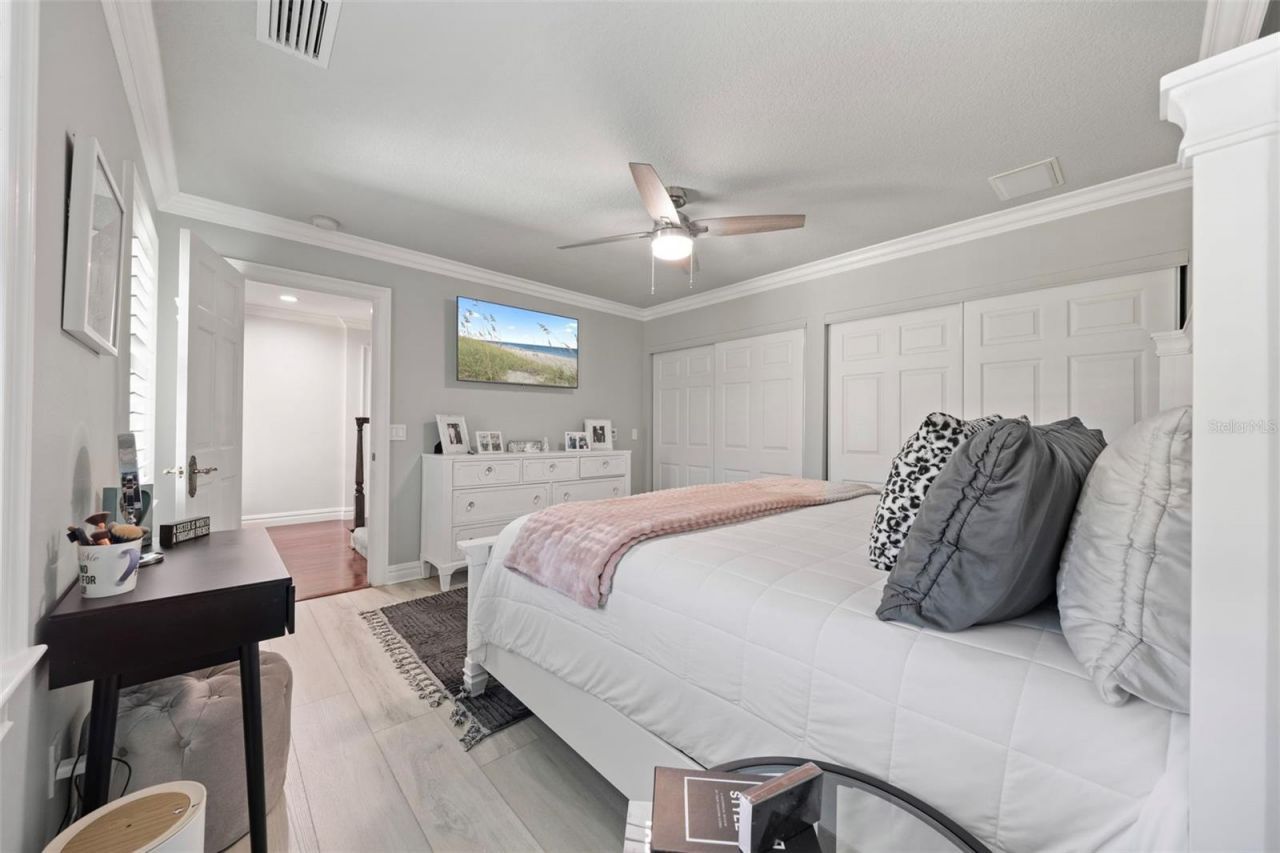 1006 Lake Cooper Drive, Lutz, FL 33548 Photo