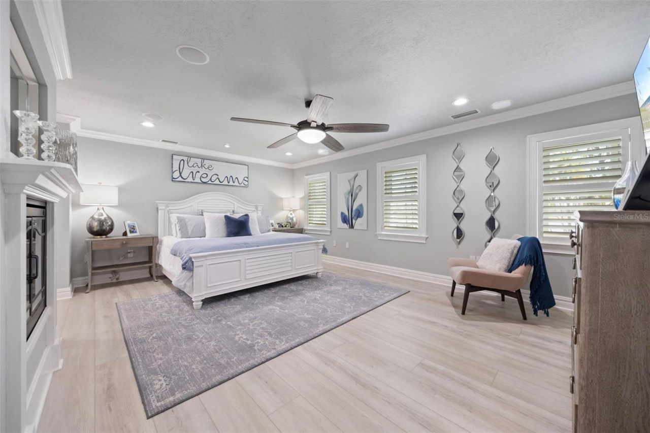 1006 Lake Cooper Drive, Lutz, FL 33548 Photo