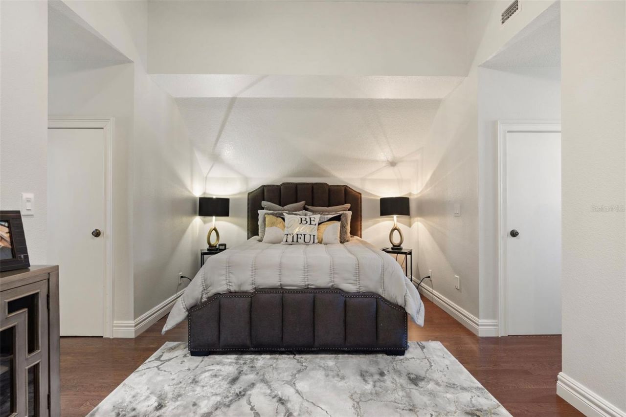 1006 Lake Cooper Drive, Lutz, FL 33548 Photo