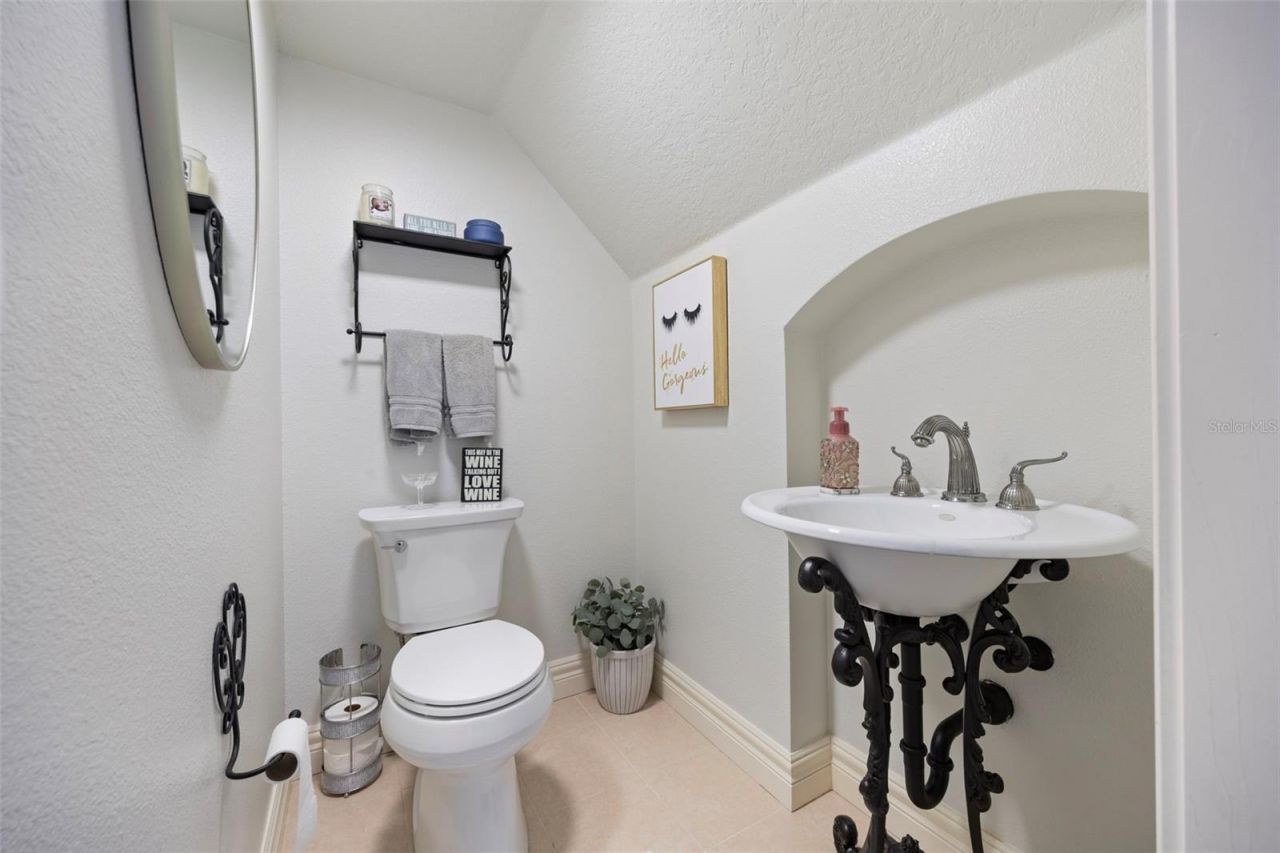 1006 Lake Cooper Drive, Lutz, FL 33548 Photo