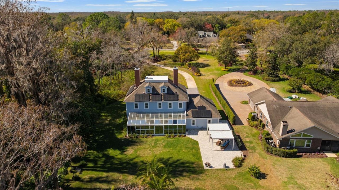 1006 Lake Cooper Drive, Lutz, FL 33548 Photo