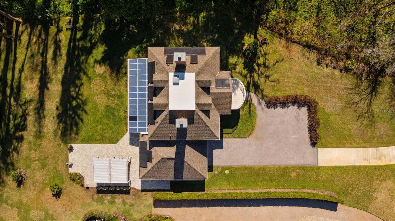 1006 Lake Cooper Drive, Lutz, FL 33548 Photo