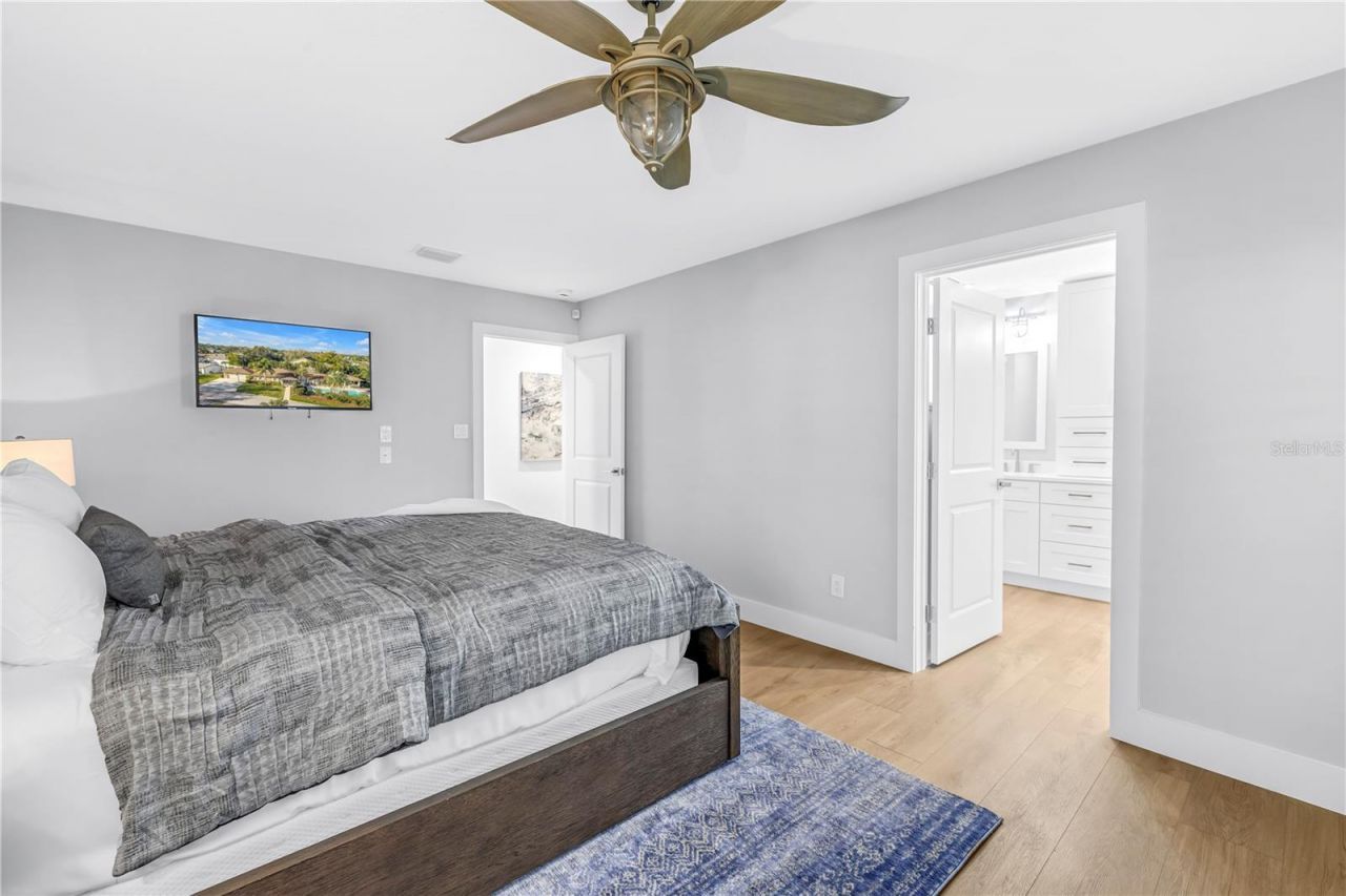 134 Riviera Way Ne, Saint Petersburg, FL 33704 Photo