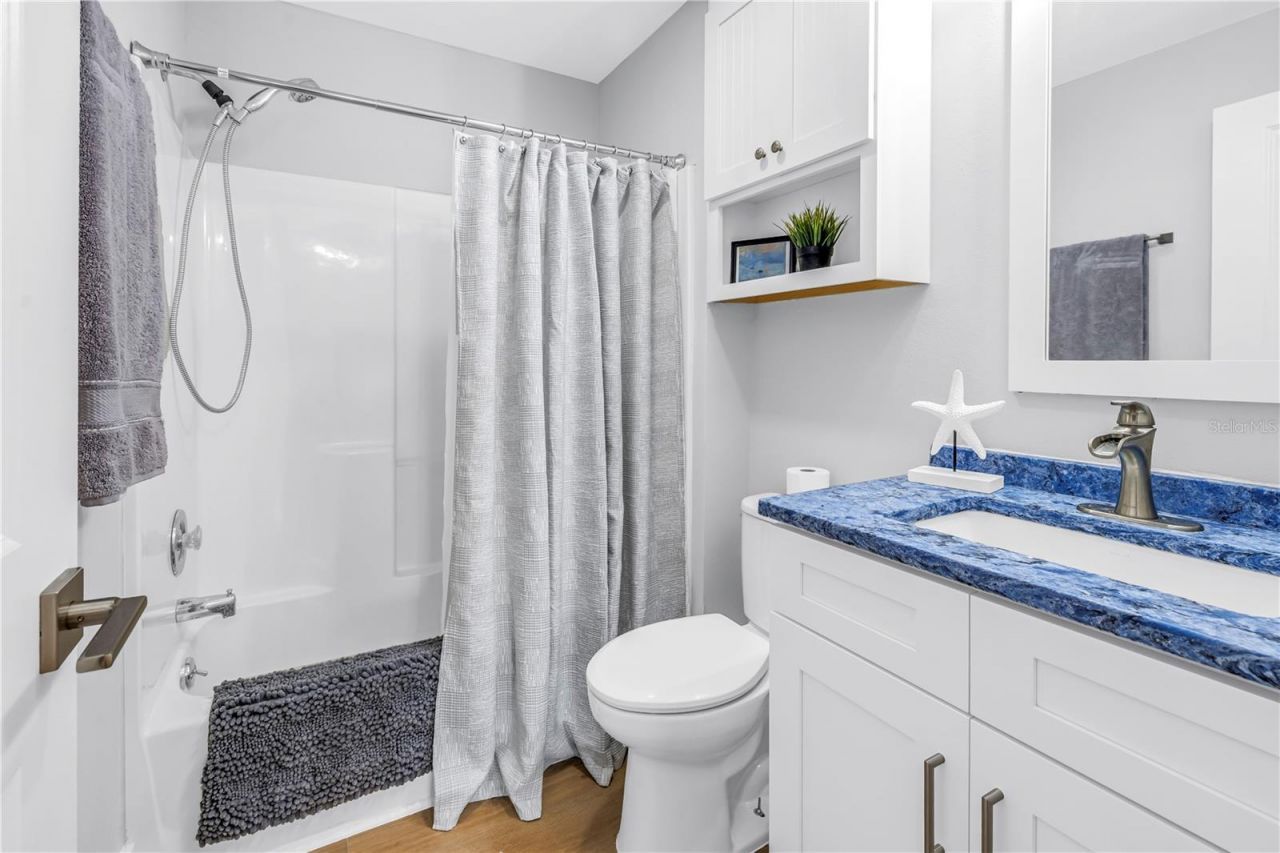 134 Riviera Way Ne, Saint Petersburg, FL 33704 Photo