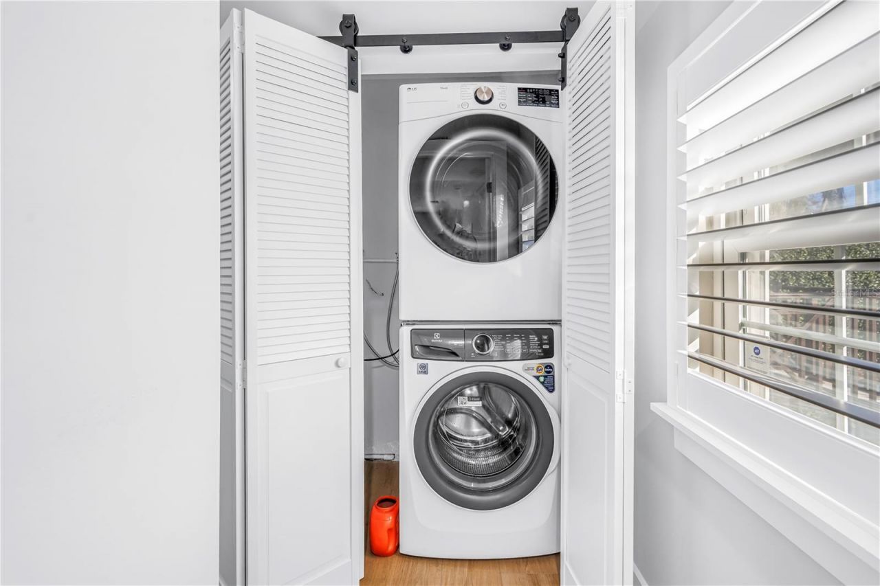 134 Riviera Way Ne, Saint Petersburg, FL 33704 Photo