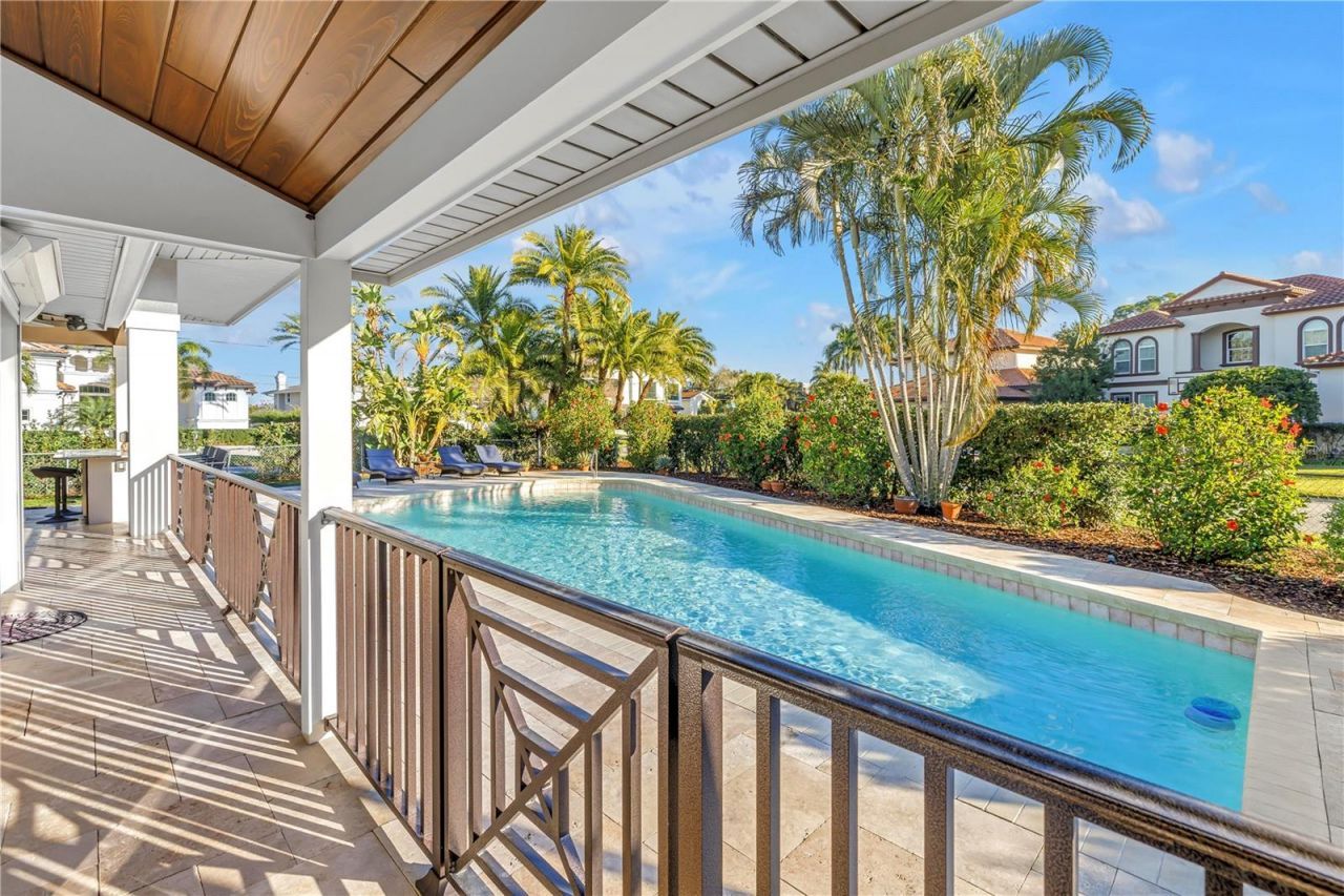 134 Riviera Way Ne, Saint Petersburg, FL 33704 Photo