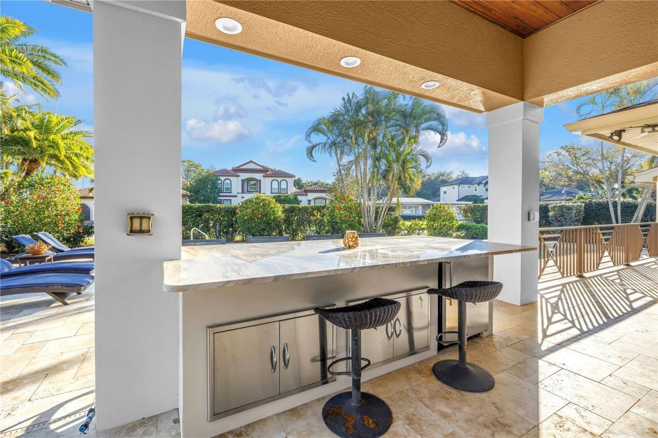 134 Riviera Way Ne, Saint Petersburg, FL 33704 Photo