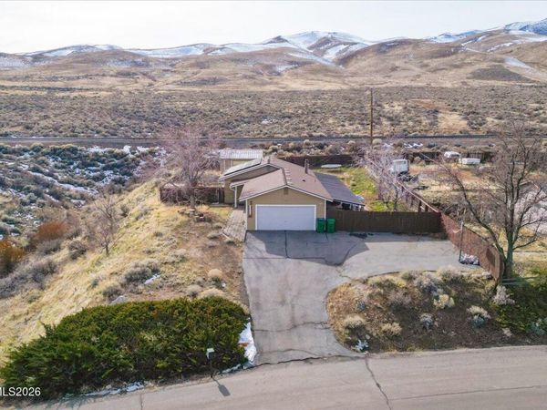 8290 Mohawk Lane, Reno, NV 89506