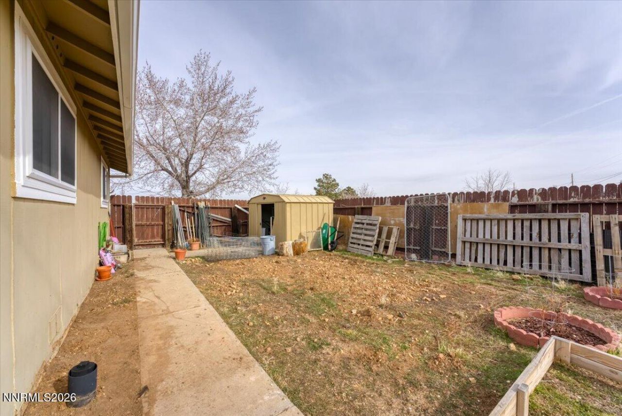 8290 Mohawk Lane, Reno, NV 89506 Photo