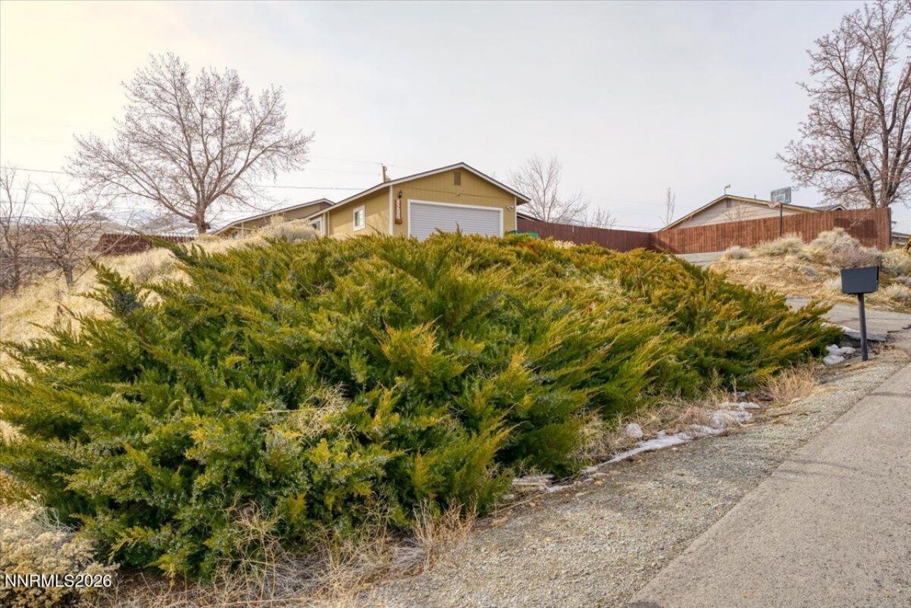 8290 Mohawk Lane, Reno, NV 89506 Photo