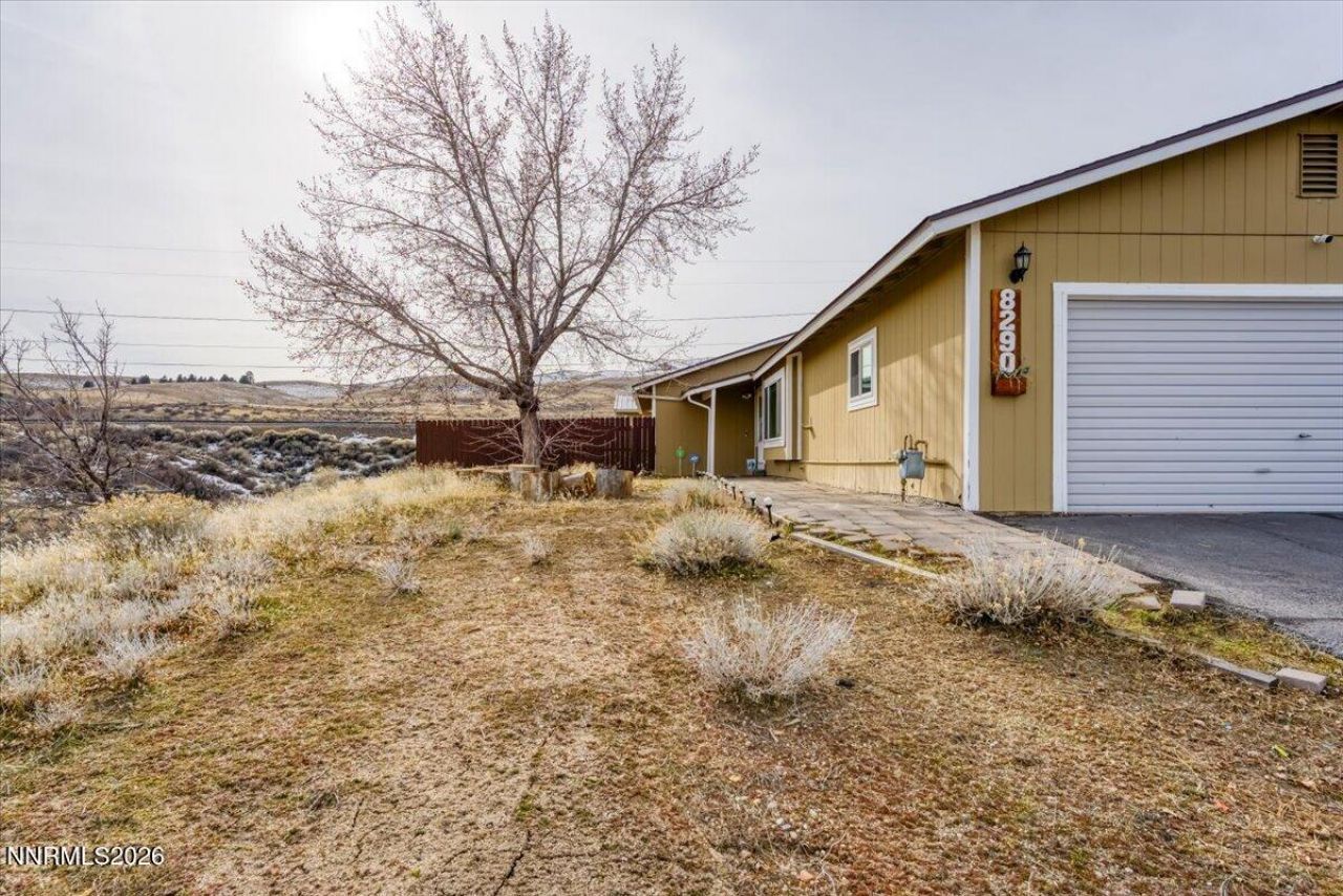 8290 Mohawk Lane, Reno, NV 89506 Photo