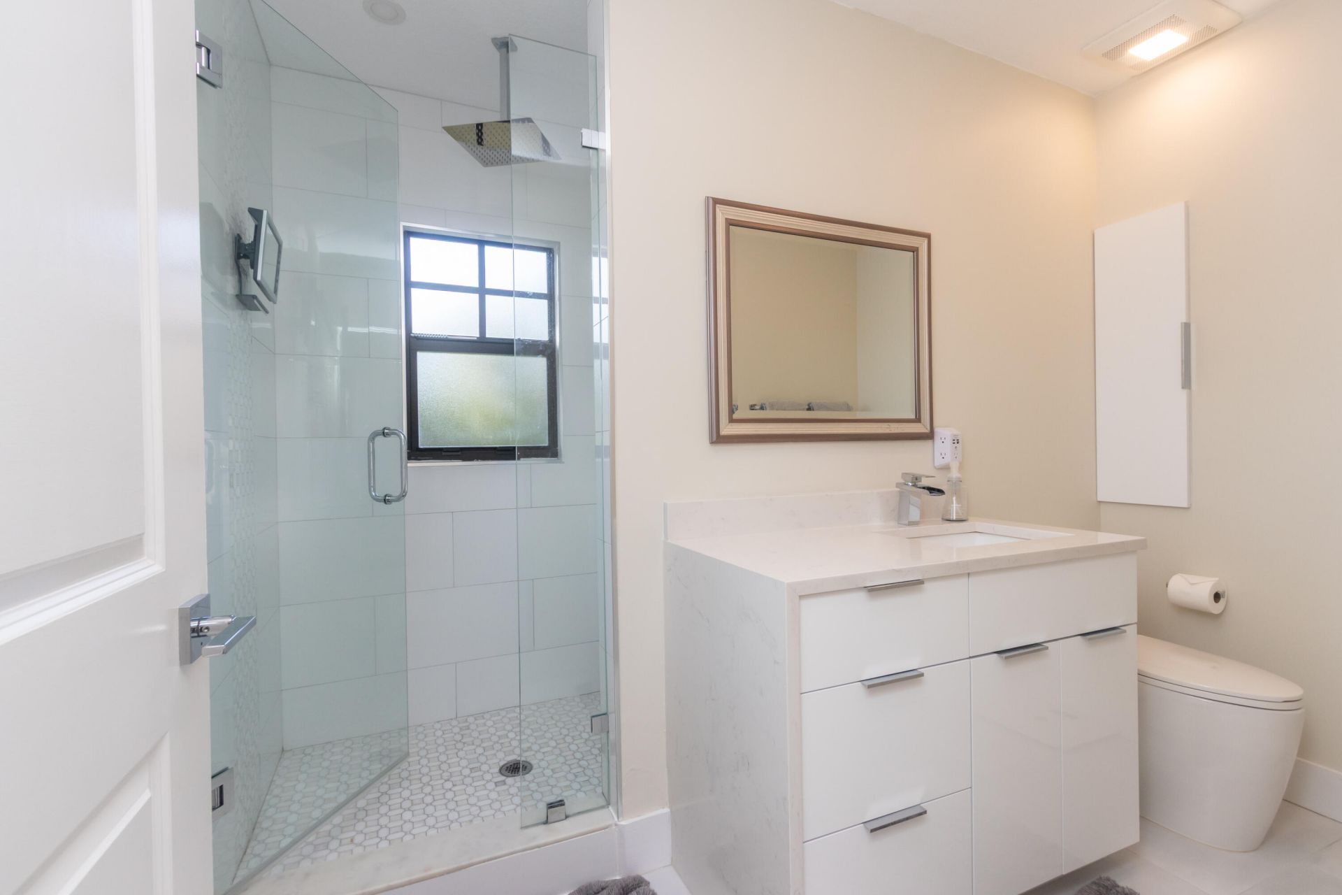 823 38th Street, West Palm Beach, FL 33407 Photo