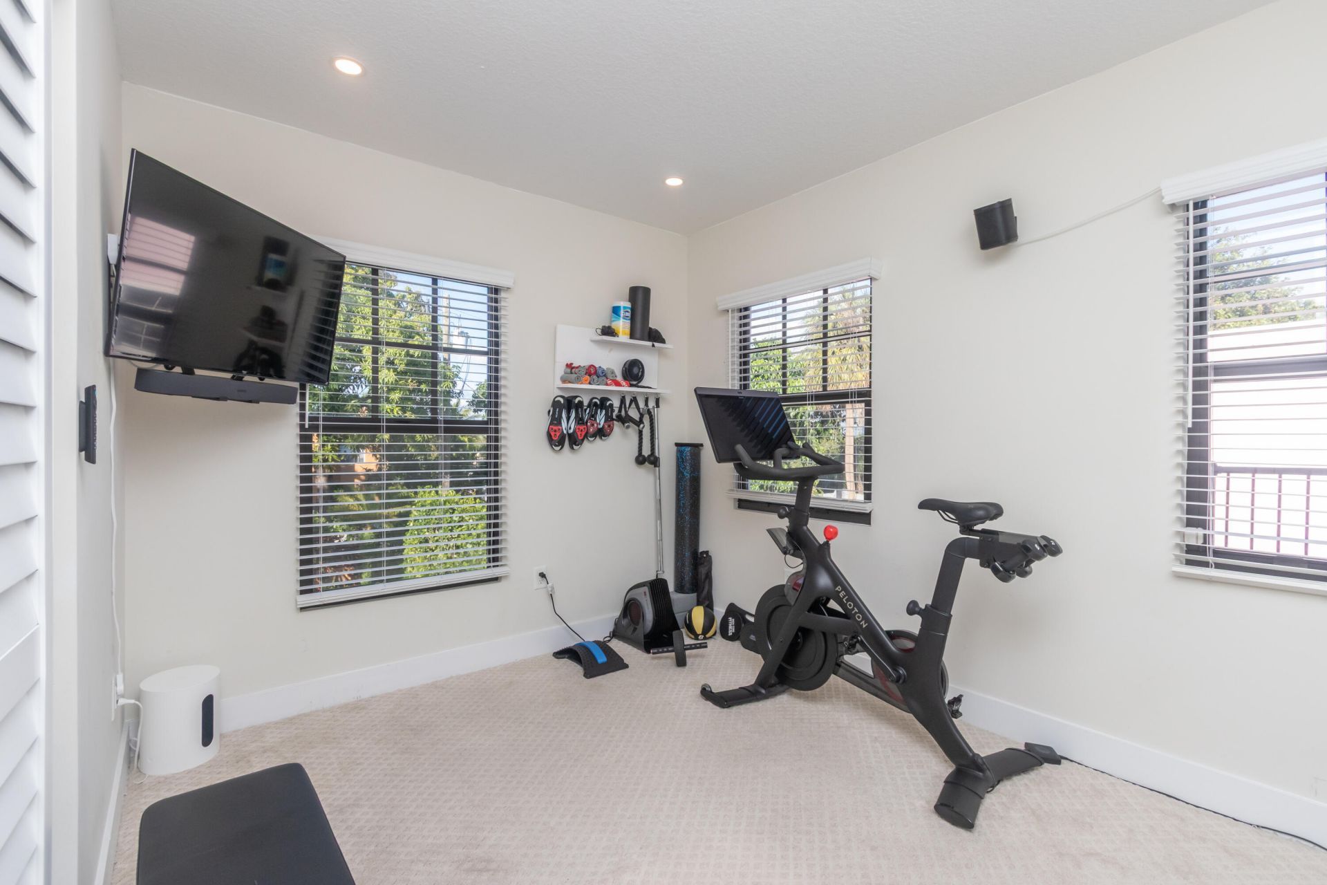 823 38th Street, West Palm Beach, FL 33407 Photo