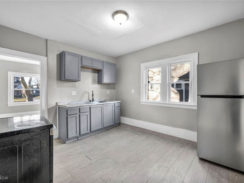 3429 Martin Luther King Jr Drive, Cleveland, OH 44104 Photo 12