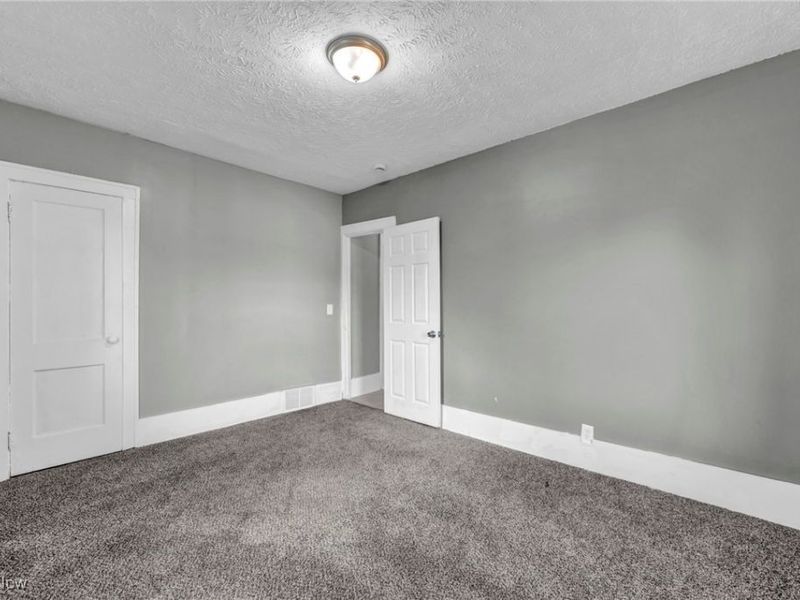 3429 Martin Luther King Jr Drive, Cleveland, OH 44104 Photo 20