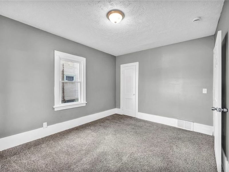 3429 Martin Luther King Jr Drive, Cleveland, OH 44104 Photo 24