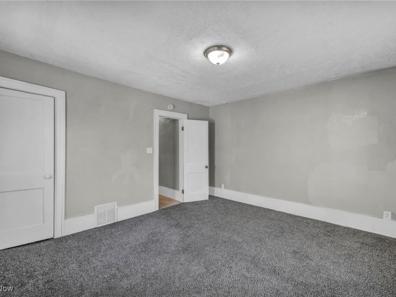 3429 Martin Luther King Jr Drive, Cleveland, OH 44104 Photo 27